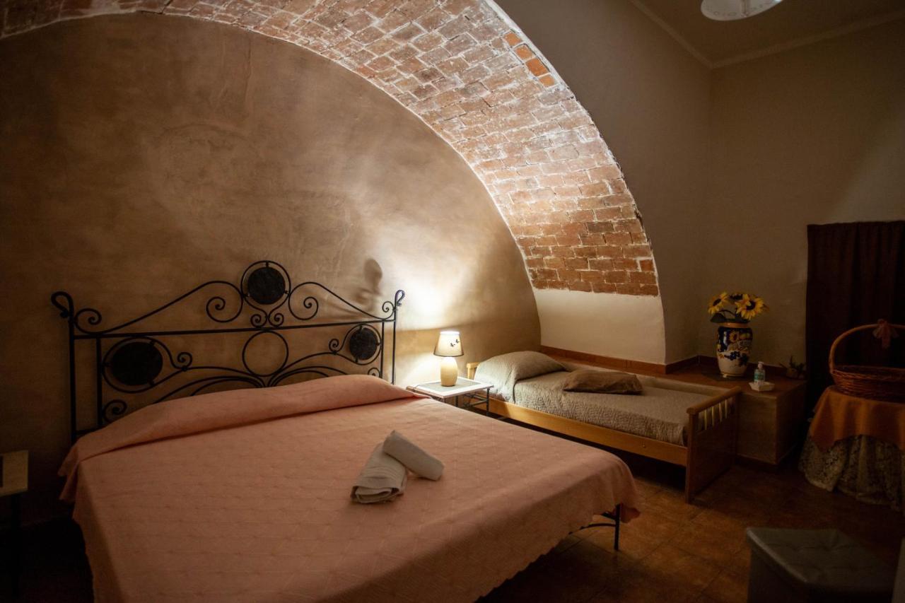 Scillato  Casa Vacanze Fondaco Di Scillato מראה חיצוני תמונה