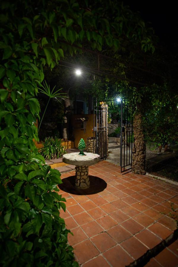 Scillato  Casa Vacanze Fondaco Di Scillato מראה חיצוני תמונה