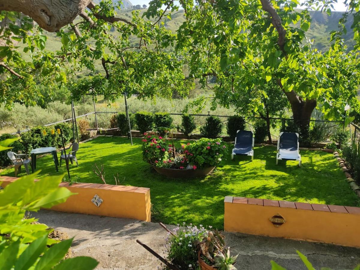 Scillato  Casa Vacanze Fondaco Di Scillato מראה חיצוני תמונה
