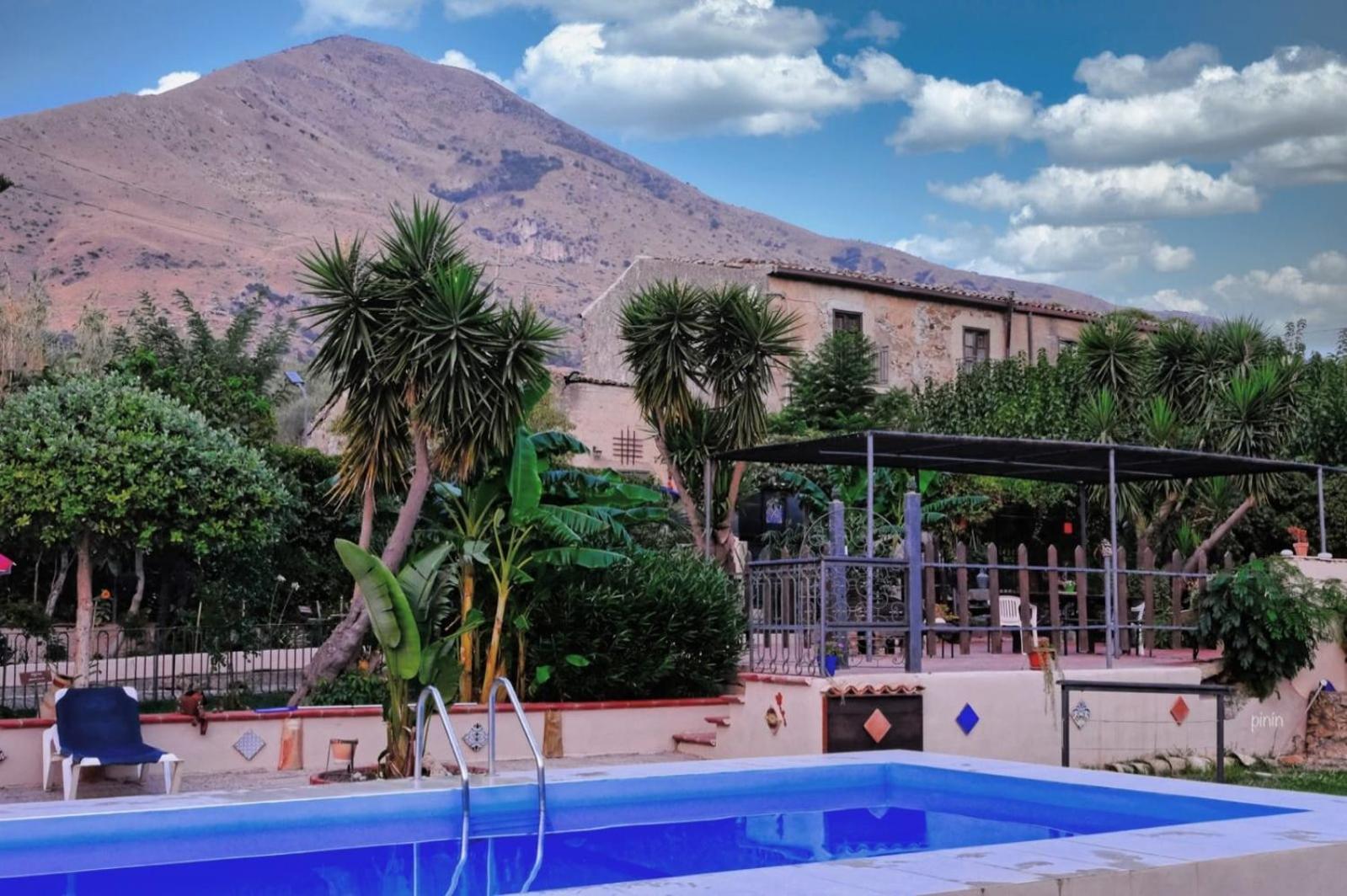 Scillato  Casa Vacanze Fondaco Di Scillato מראה חיצוני תמונה